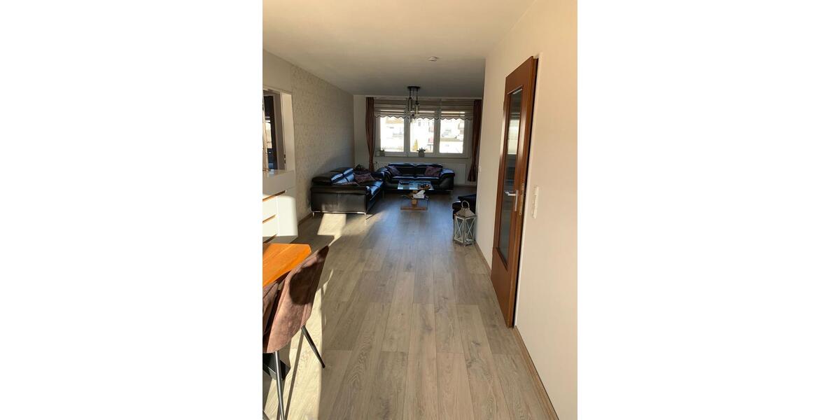 Etagenwohnung Düren Distelrath - 3 Zimmer, 100 m&sup2;, 1.400&euro; | Angebot:24874866