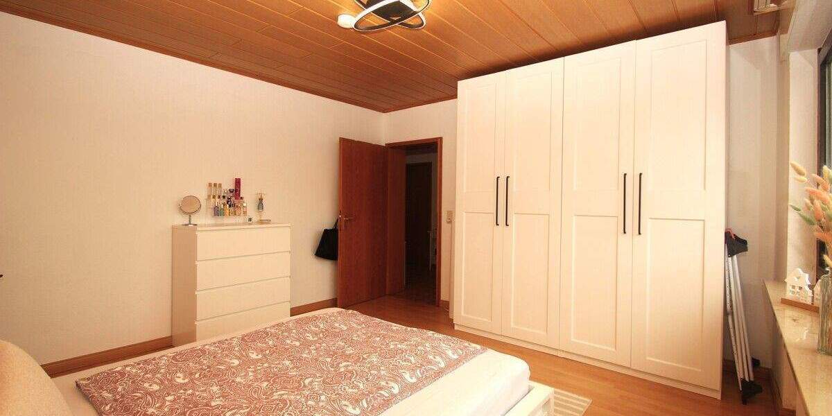 Etagenwohnung Königswinter Ittenbach - 2 Zimmer, 74 m&sup2;, 209.000&euro; | Angebot:25697238