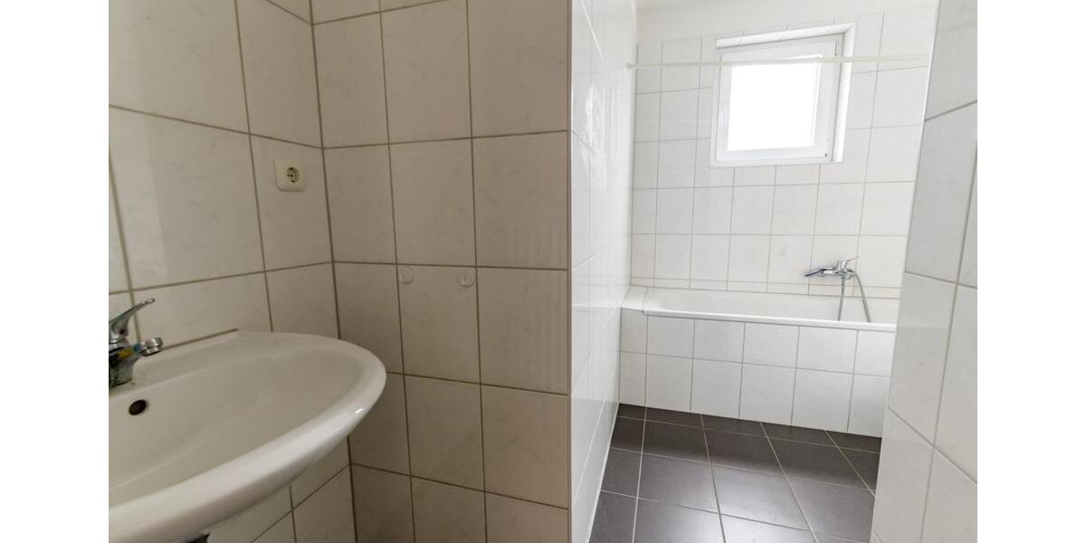Etagenwohnung Bonn Hardtberg - 4 Zimmer, 87 m&sup2;, 1.148&euro; | Angebot:25352673