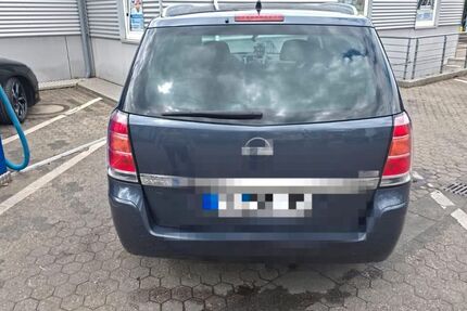 Opel Zafira 233.000 km 2.500 &euro; Königswinter 53639