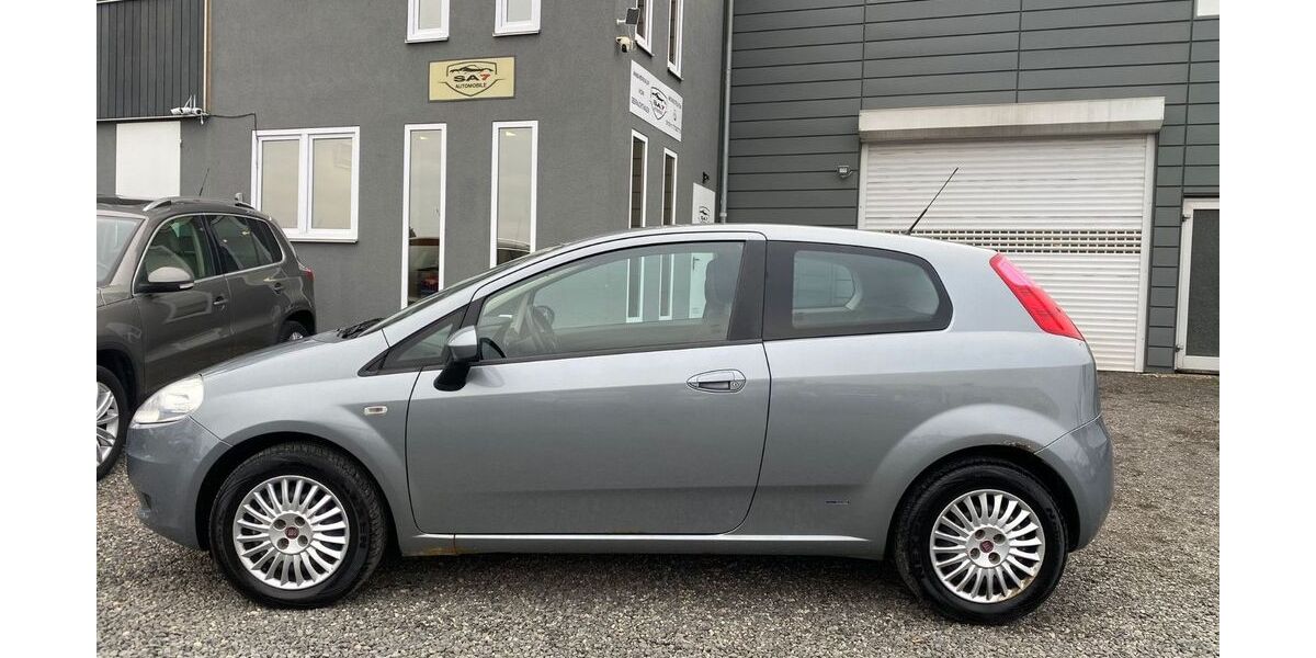 Fiat Grande Punto 140.000 km 2.450 &euro; Euskirchen 53881