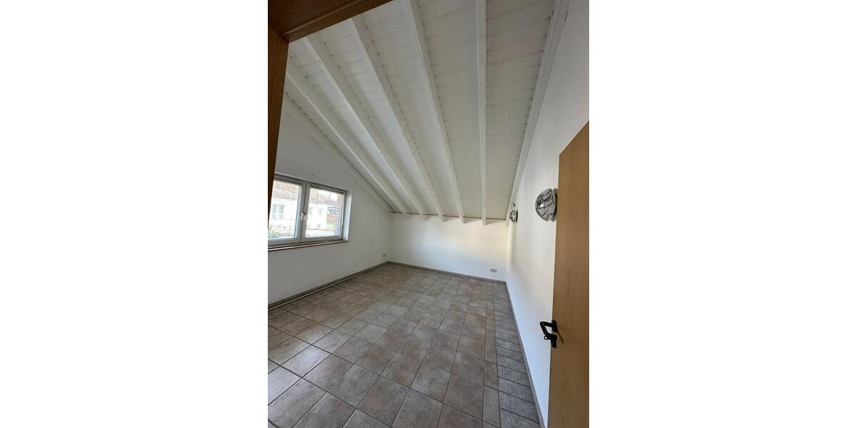 Einfamilienhaus Königswinter - 5.5 Zimmer, 187 m&sup2;, 475.000&euro; | Angebot:24316463