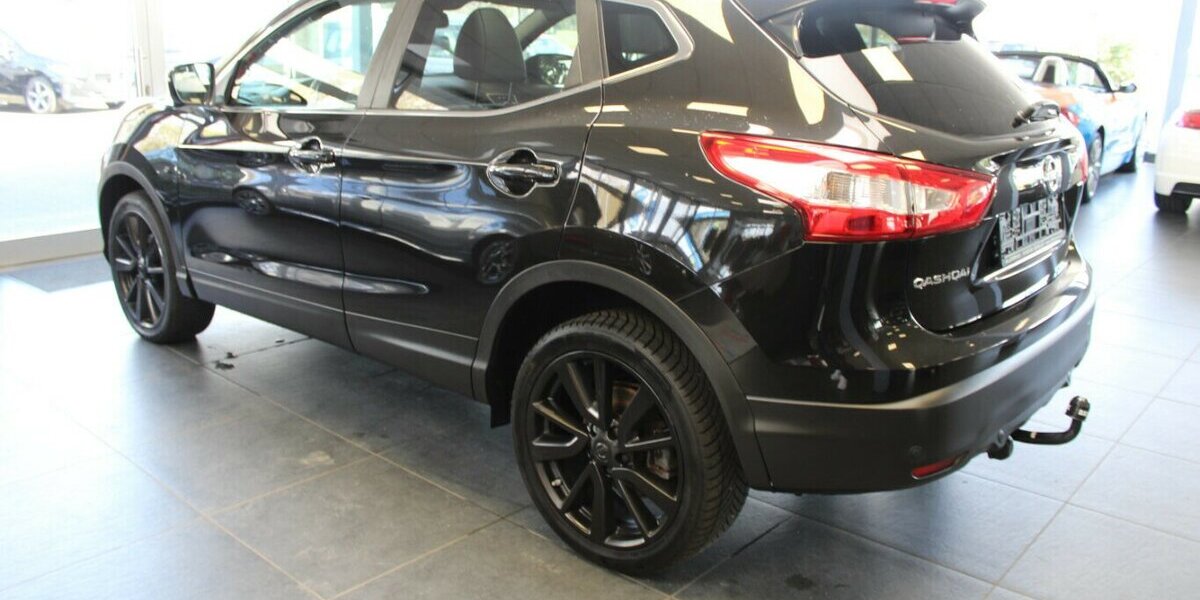 Nissan Qashqai 1.6 dCi Xtronic TEKNA - Pano - AHK - 108.138 km 14.980 &euro; Euskirchen 53881