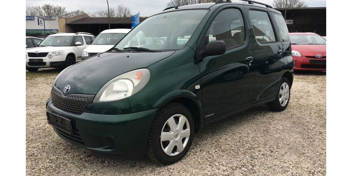 Toyota Yaris 270.000 km 2.699 &euro; Bonn 53227