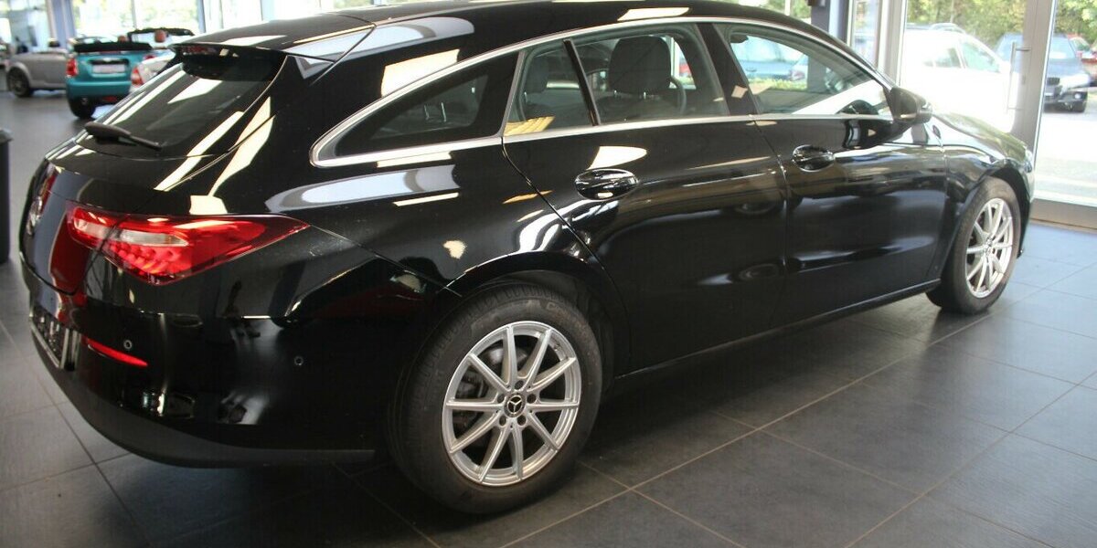 Mercedes-Benz CLA 180 Shooting Brake 7G-DCT Navi - BT. - Shz. 66.681 km 21.980 &euro; Euskirchen 53881