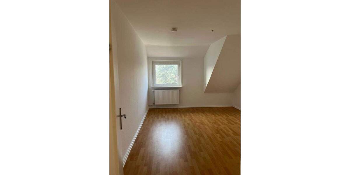 Etagenwohnung Hameln Nordstadt - 3 Zimmer, 81 m&sup2;, 735&euro; | Angebot:25752905