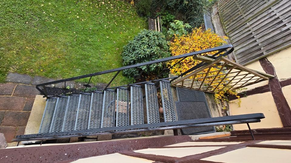 Einfamilienhaus Bad Münstereifel - 4 Zimmer, 130 m&sup2;, 250.000&euro; | Angebot:26007676