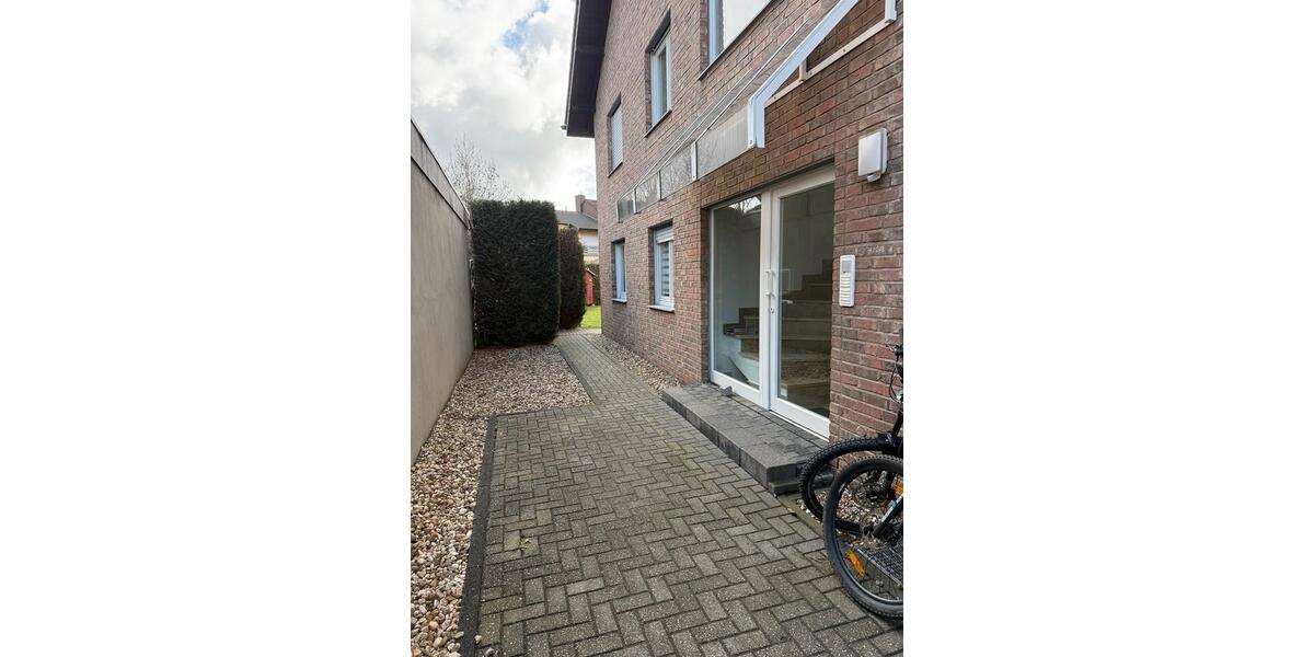 Dachgeschoßwohnung Kreuzau - 2 Zimmer, 66 m&sup2;, 870&euro; | Angebot:26022946