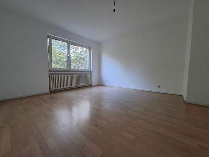 Etagenwohnung Bonn Zentrum - 3 Zimmer, 71 m&sup2;, 650&euro; | Angebot:26609077