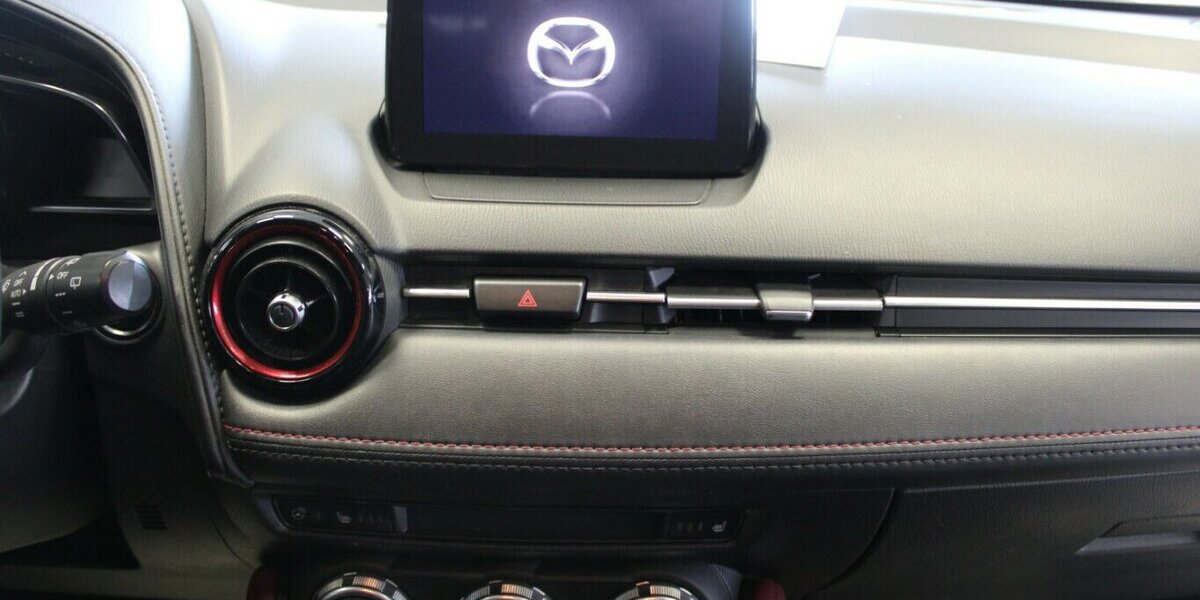 Mazda CX-3 Skyactiv 120 FWD Leder + Navi 113.500 km 12.480 &euro; Euskirchen 53881