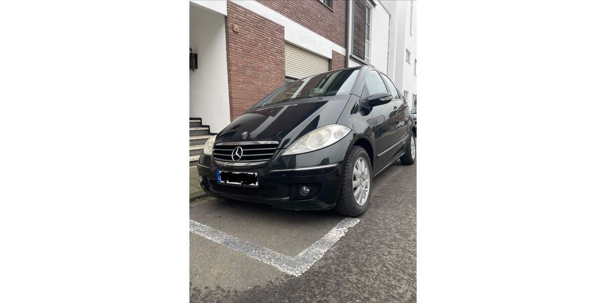 Mercedes-Benz A 180 265.000 km 1.900 &euro; Düren 52353