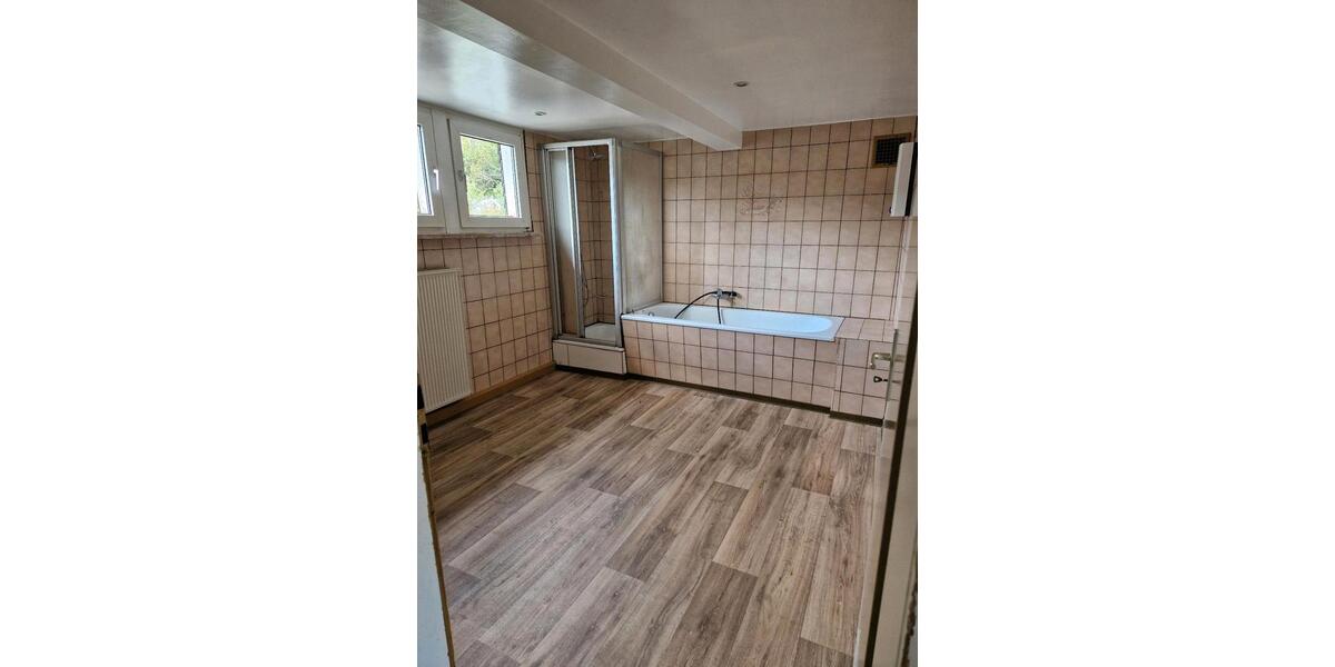 Einfamilienhaus Schleiden - 15 Zimmer, 250 m&sup2;, 290.000&euro; | Angebot:26613905