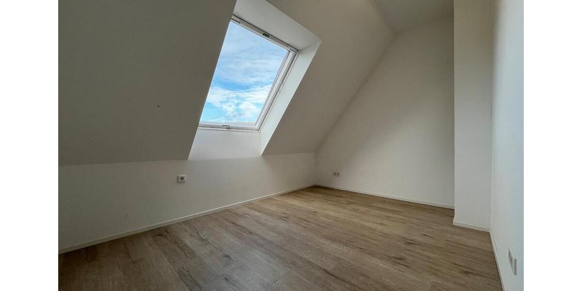 Doppelhaushälfte Bonn Küdinghoven - 6 Zimmer, 165 m&sup2;, 2.400&euro; | Angebot:25143042
