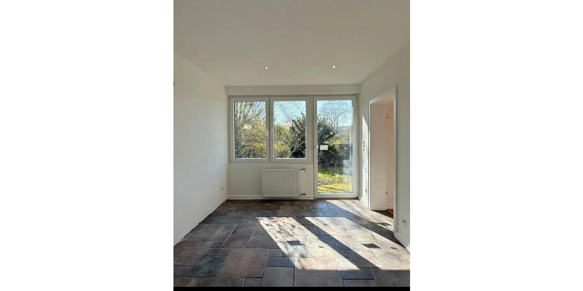 Hochparterre Bonn Lannesdorf - 2 Zimmer, 58 m&sup2;, 265.000&euro; | Angebot:25966348