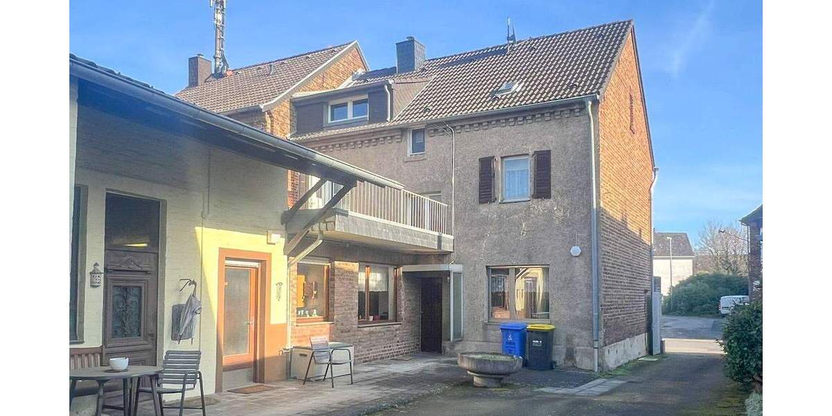 Einfamilienhaus Erftstadt / Dirmerzheim Dirmerzheim - 7 Zimmer, 154 m&sup2;, 310.000&euro; | Angebot:25663474