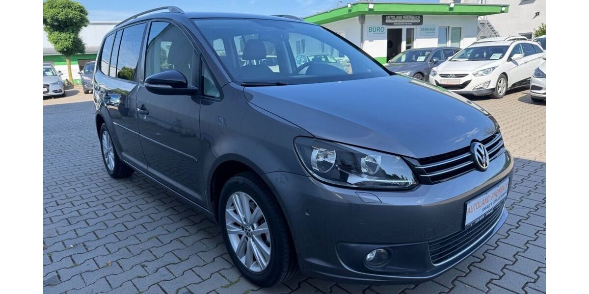 VW Touran 167.000 km 5.900 &euro; Rheinbach 53359