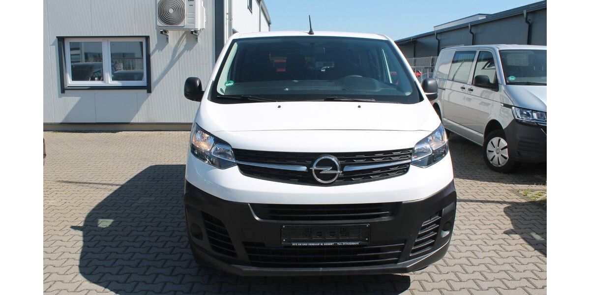 Opel Vivaro 241.992 km 11.950 &euro; Euskirchen 53879