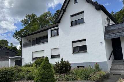 Haus Kreuzau-Winden Winden - 7 Zimmer, 179 m&sup2;, 279.900&euro; | Angebot:27046303