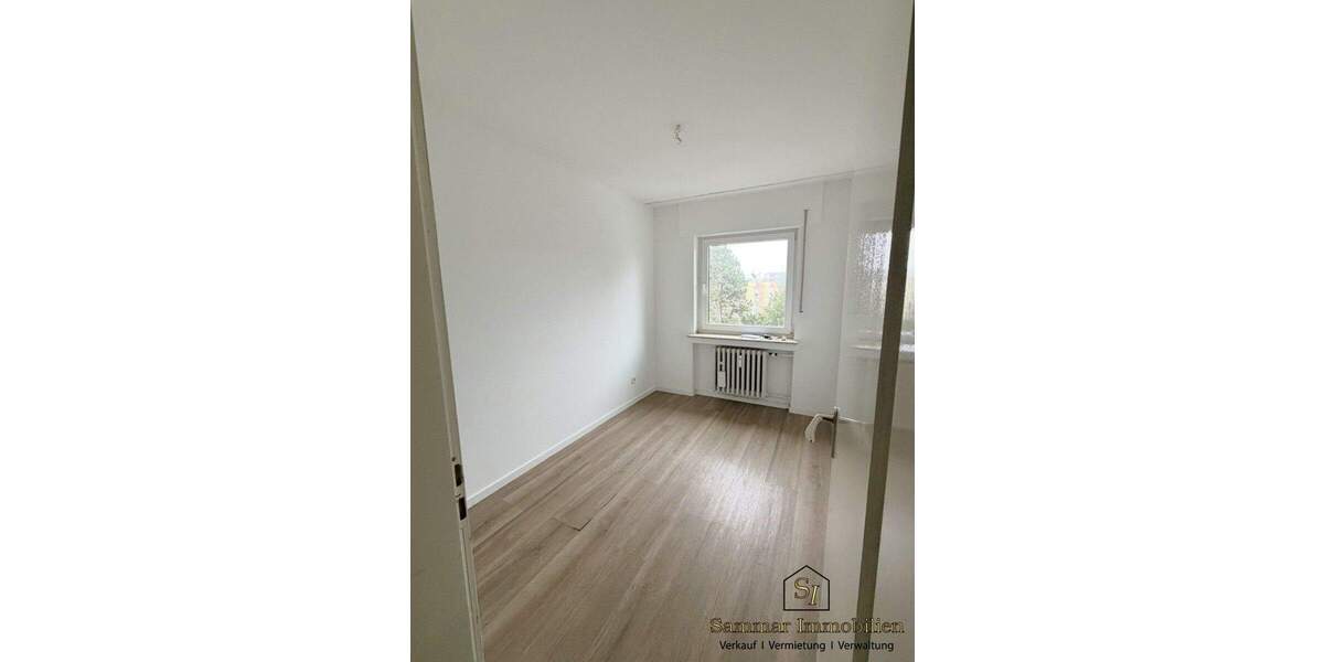 Etagenwohnung Brühl - 3 Zimmer, 74 m&sup2;, 1.120&euro; | Angebot:25738901