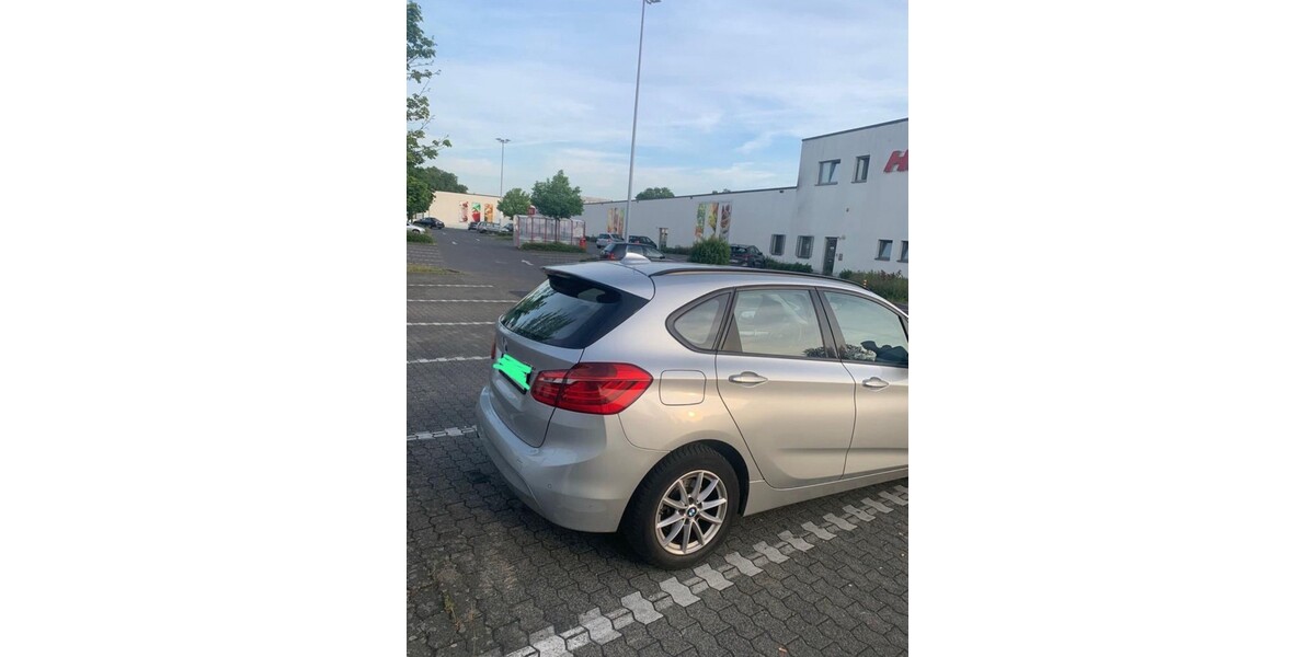 BMW 218 150.000 km 7.000 &euro; Bonn 53111