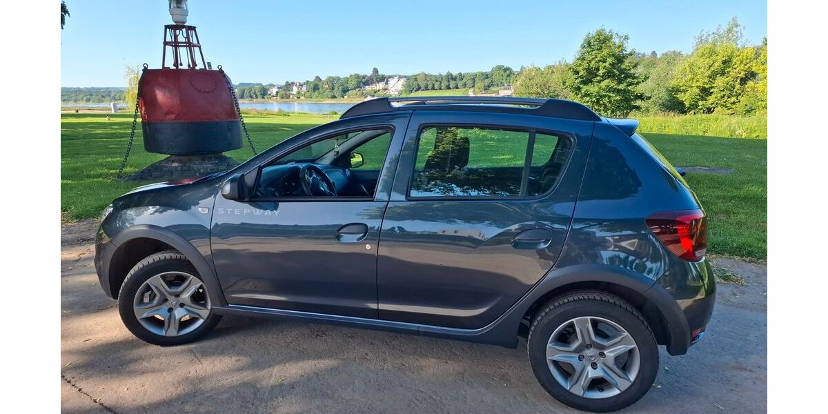 Dacia Sandero 69.138 km 10.100 &euro; Königswinter 53639