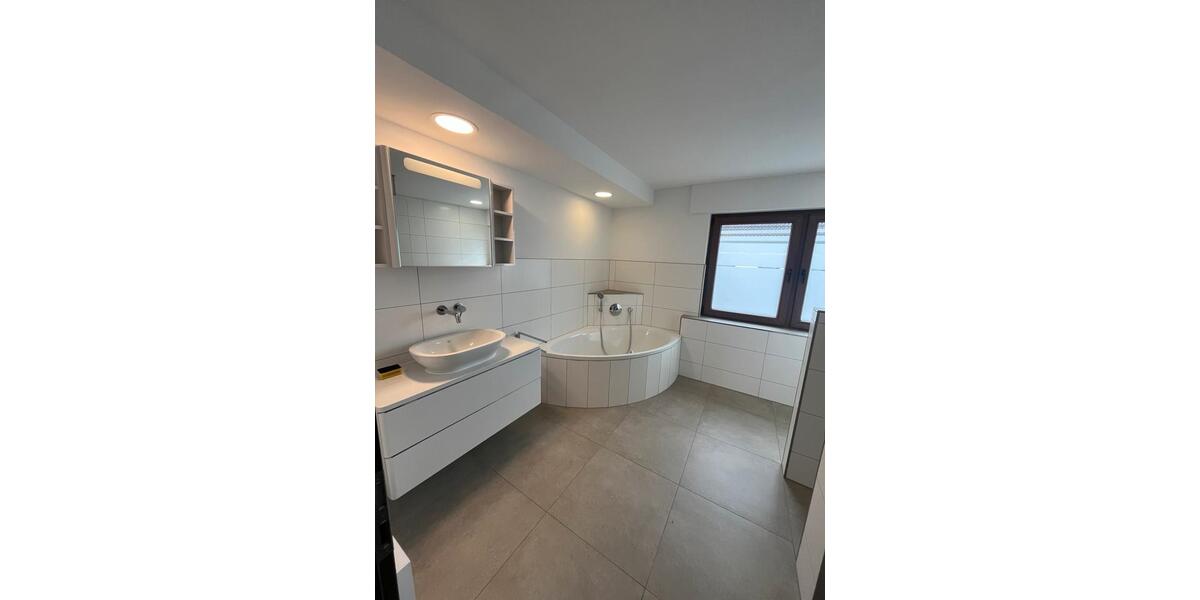 Maisonettenwohnung Euskirchen - 4 Zimmer, 158 m&sup2;, 1.870&euro; | Angebot:25751664