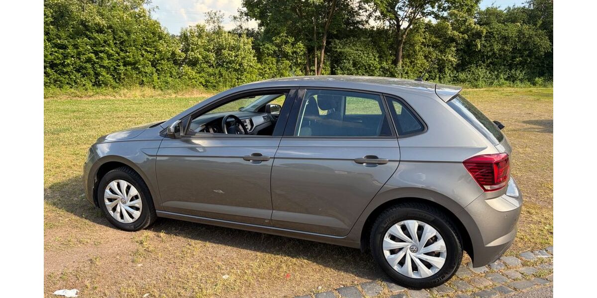 VW Polo 130.439 km 8.499 &euro; Bonn 53229