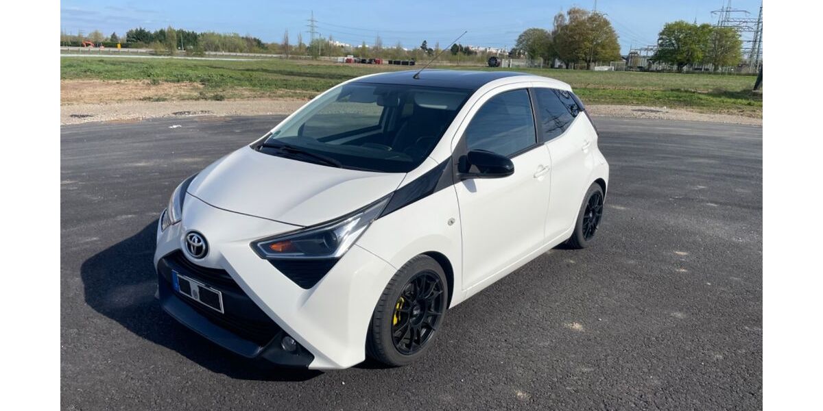 Toyota Aygo (X) 41.500 km 12.500 &euro; Brühl 50321