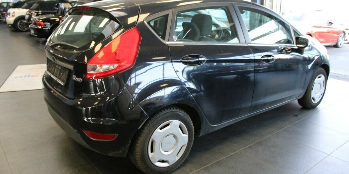 Ford Fiesta 1.25 Ghia - 5-Türig - 1.Hand - 83.440 km 5.980 &euro; Euskirchen 53881