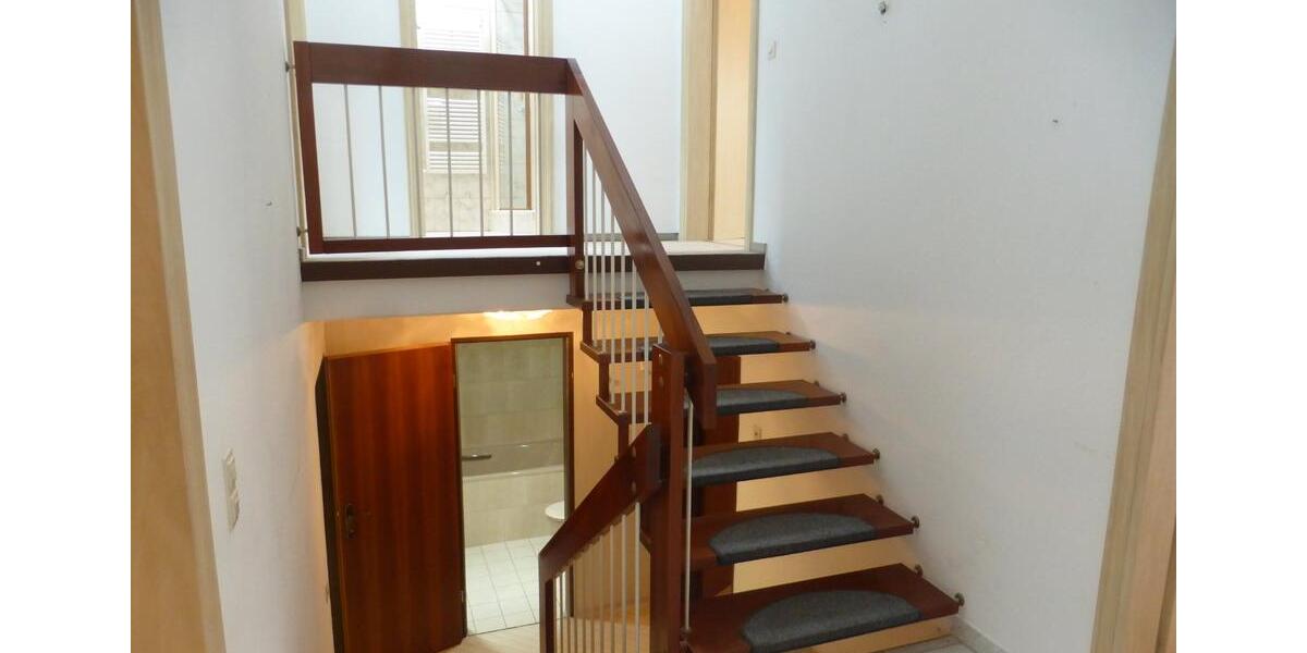 Reihenhaus Bonn Tannenbusch - 3 Zimmer, 110 m&sup2;, 425.000&euro; | Angebot:26993911