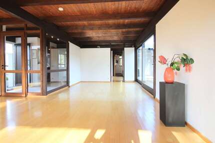 Haus Meckenheim - 7 Zimmer, 178 m&sup2;, 459.000&euro; | Angebot:25379763