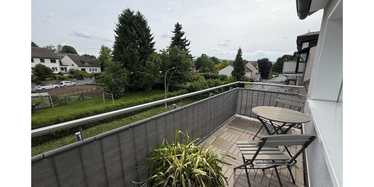 Moderne 4-Zimmer-Dachgeschosswohnung mit 2 Balkonen - Dachgeschoßwohnung Königswinter | Angebot:26765096