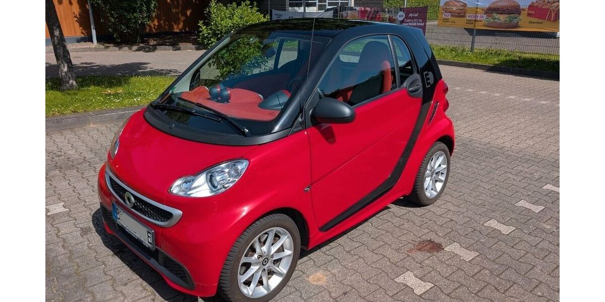 Smart ForTwo 29.700 km 5.900 &euro; Bonn 53177