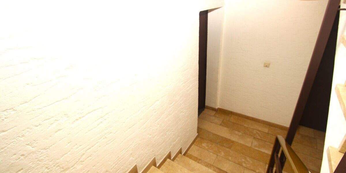 Etagenwohnung Königswinter Ittenbach - 2 Zimmer, 66 m&sup2;, 199.000&euro; | Angebot:25744921