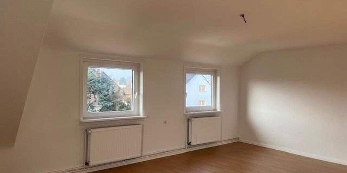 Etagenwohnung Hameln Nordstadt - 3 Zimmer, 81 m&sup2;, 735&euro; | Angebot:25752905