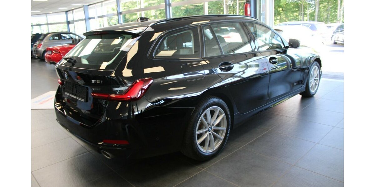 BMW 318 318i Touring Aut. 35.620 km 28.480 &euro; Euskirchen 53881