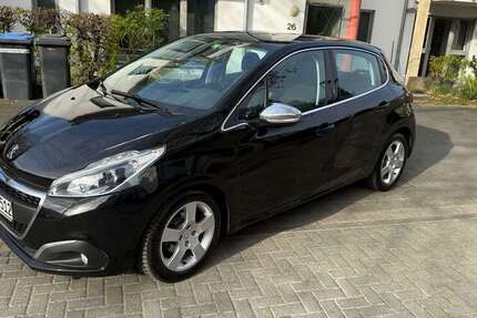 Peugeot 208 135.000 km 6.750 &euro; Bonn, Stadt 53115