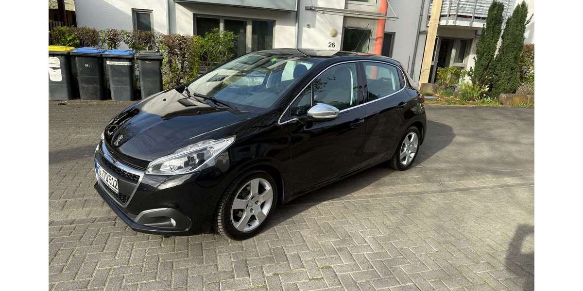 Peugeot 208 135.000 km 6.750 &euro; Bonn, Stadt 53115