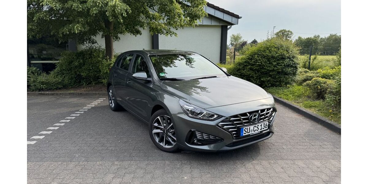 Hyundai i30 19.624 km 16.200 &euro; Niederkassel 53859