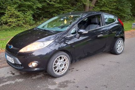 Ford Fiesta 228.000 km 2.249 &euro; Kall 53925