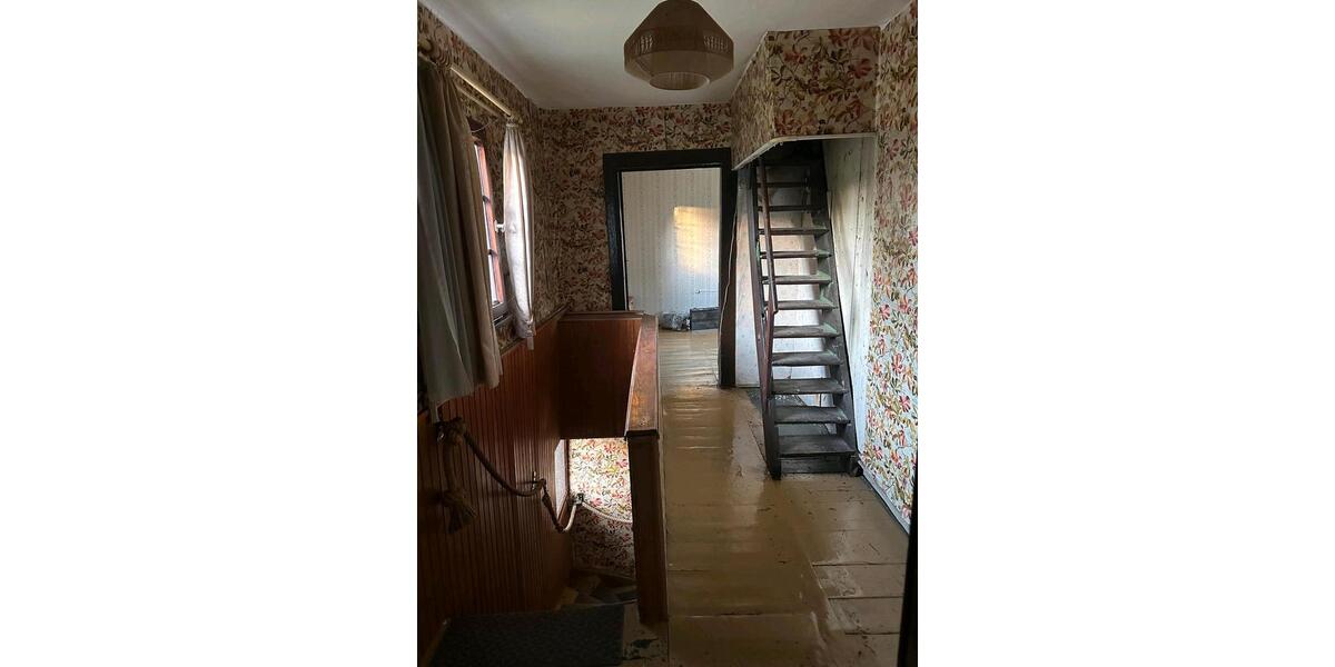 Einfamilienhaus Schuld - 5 Zimmer, 110 m&sup2;, 90.000&euro; | Angebot:25498011