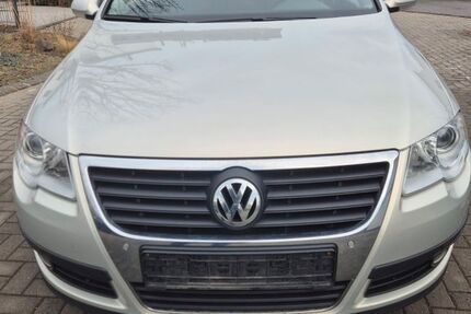 VW Passat Variant 129.000 km 7.999 &euro; Bad Neuenahr-Ahrweiler 53474