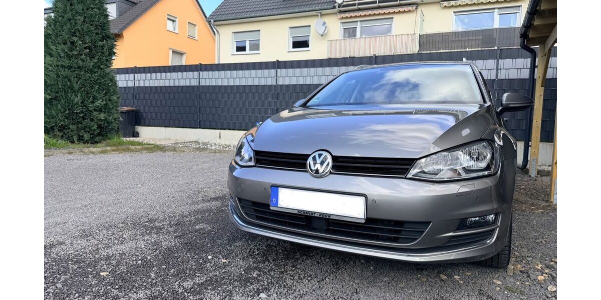 VW Golf 146.200 km 11.799 &euro; Niederkassel 53859