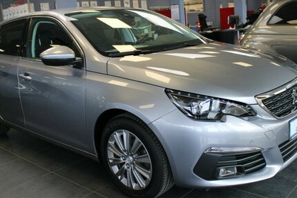 Peugeot 308 BlueHDi FAP 130 Allure Pack 57.711 km 12.980 &euro; Euskirchen 53881