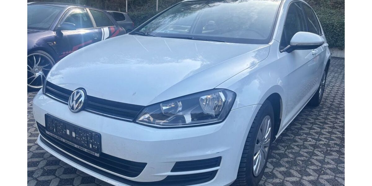 VW Golf 260.000 km 4.390 &euro; Altenahr 53505