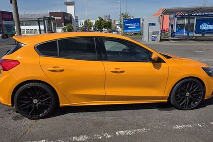 Ford Focus 98.500 km 19.500 &euro; Brühl 50321