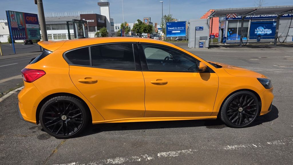 Ford Focus 98.500 km 19.500 &euro; Brühl 50321
