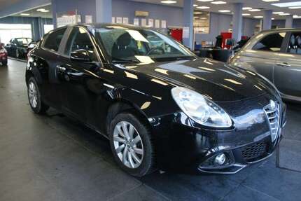Alfa Romeo Giulietta 119.650 km 10.980 &euro; Euskirchen-Flamersheim 53881