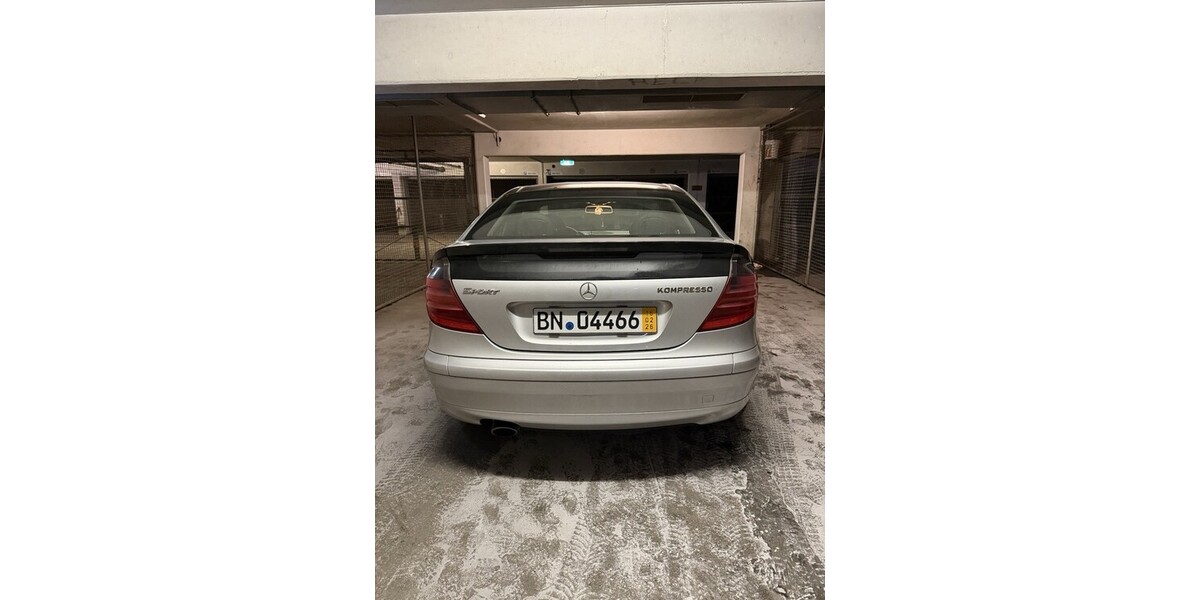Mercedes-Benz C230 Kompressor 198.000 km 2.090 &euro; Bonn 53111