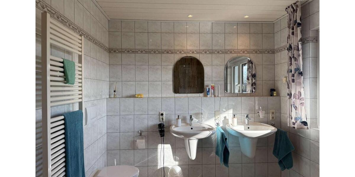 Etagenwohnung Schleiden - 5 Zimmer, 130 m&sup2;, 950&euro; | Angebot:25720418